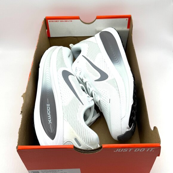 Nike Womens Vomero 18 TB White Gunsmoke Gray Shoes Sz 8.5 New Running IB4032-107 - Picture 9 of 12